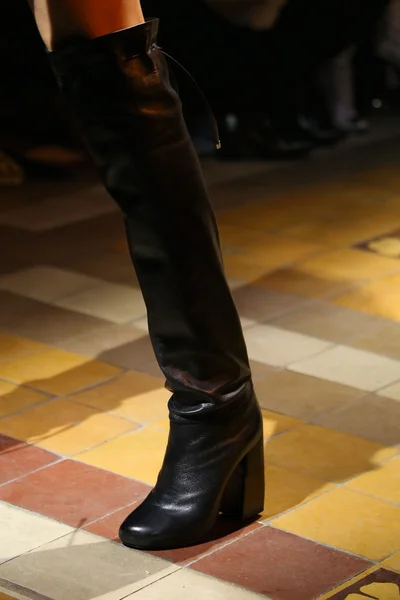 Look 76